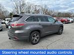 Used 2016 Toyota Highlander XLE 4x4, SUV for sale #064199A - photo 7