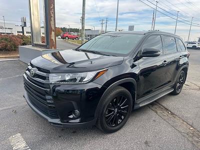 Used 2019 Toyota Highlander SE 4x4, SUV for sale #7G4637A - photo 1