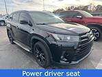 Used 2019 Toyota Highlander SE 4x4, SUV for sale #7G4637A - photo 10