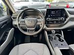 2023 Toyota Highlander 4x2, SUV for sale #8G4613 - photo 18