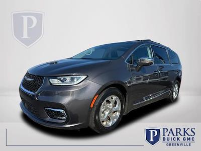 2022 Chrysler Pacifica FWD, Minivan for sale #8G4677 - photo 1