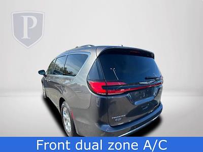 2022 Chrysler Pacifica FWD, Minivan for sale #8G4677 - photo 2