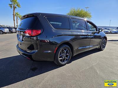 Used 2020 Chrysler Pacifica Touring FWD, Minivan for sale #24T1550AA - photo 2