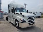 Used 2020 Freightliner Cascadia Sleeper Cab 6x4, Semi Truck for sale #274336 - photo 4
