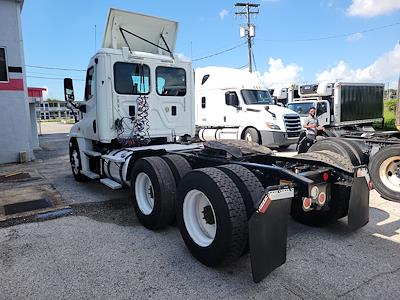 Used 2016 Freightliner Cascadia Day Cab 6x4, Semi Truck for sale #388813 - photo 2