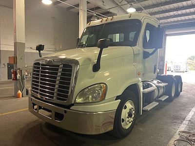 Used 2016 Freightliner Cascadia Day Cab 6x4, Semi Truck for sale #388897 - photo 1