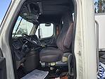 Used 2015 Freightliner Cascadia Day Cab 4x2, Semi Truck for sale #640191 - photo 7