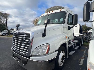 Used 2016 Freightliner Cascadia Day Cab 6x4, Semi Truck for sale #643386 - photo 1