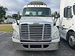 Used 2016 Freightliner Cascadia Day Cab 6x4, Semi Truck for sale #643386 - photo 3