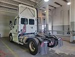 Used 2017 Freightliner Cascadia Day Cab 4x2, Semi Truck for sale #665034 - photo 2