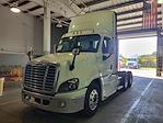 Used 2017 Freightliner Cascadia Day Cab 6x4, Semi Truck for sale #670965 - photo 1