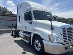 Used 2018 Freightliner Cascadia Sleeper Cab 6x4, Semi Truck for sale #764993 - photo 4