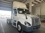 Used 2018 Freightliner Cascadia Day Cab 6x4, Semi Truck for sale #769735 - photo 3