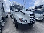 Used 2019 Freightliner Cascadia Sleeper Cab 6x4, Semi Truck for sale #807523 - photo 4