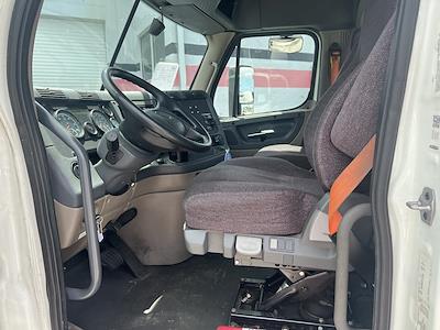 Used 2019 Freightliner Cascadia Day Cab 6x4, Semi Truck for sale #866492 - photo 1