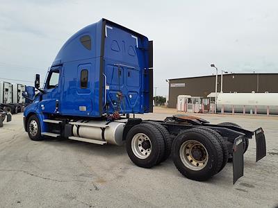 Used 2020 Freightliner Cascadia Sleeper Cab 6x4, Semi Truck for sale #284631 - photo 2