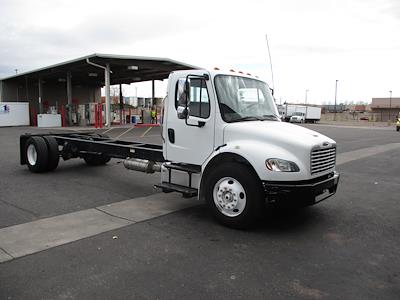 Used 2015 Freightliner M2 106 Conventional Cab 4x2, Cab Chassis for sale #304908 - photo 1