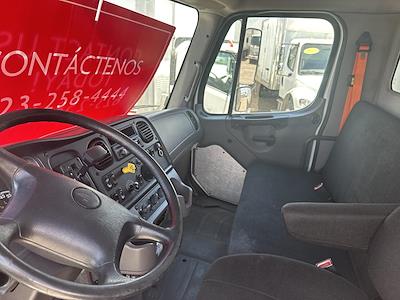 Used 2016 Freightliner M2 106 Conventional Cab 4x2, Box Truck for sale #365651 - photo 1