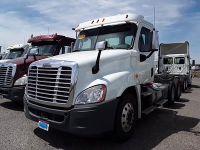 Used 2014 Freightliner Cascadia 6x4, Semi Truck for sale #518926 - photo 1