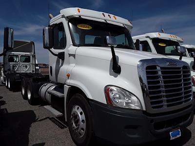 Used 2014 Freightliner Cascadia 6x4, Semi Truck for sale #518926 - photo 2