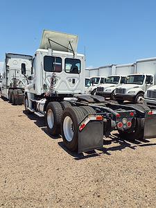 Used 2015 Freightliner Cascadia Day Cab 6x4, Semi Truck for sale #592441 - photo 2