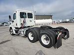 Used 2016 Freightliner Cascadia Day Cab 6x4, Semi Truck for sale #655221 - photo 2