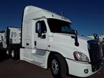 Used 2016 Freightliner Cascadia 6x4, Semi Truck for sale #661229 - photo 4