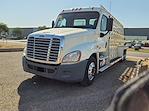 Used 2017 Freightliner Cascadia Day Cab 6x4, Flatbed Truck for sale #666977 - photo 1