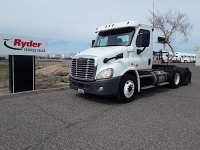 Used 2017 Freightliner Cascadia Day Cab 6x4, Semi Truck for sale #675048 - photo 1