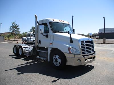 Used 2018 Freightliner Cascadia Day Cab 6x4, Semi Truck for sale #757805 - photo 1