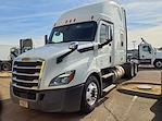 Used 2019 Freightliner Cascadia Sleeper Cab 6x4, Semi Truck for sale #863595 - photo 1