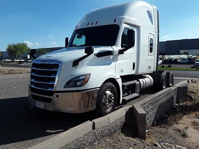 Used 2020 Freightliner Cascadia Sleeper Cab 6x4, Semi Truck for sale #894983 - photo 1