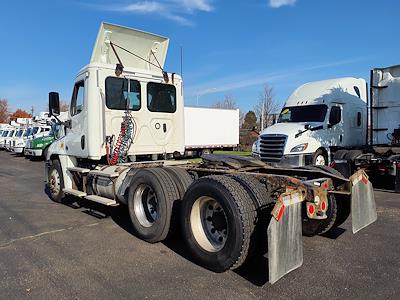 Used 2018 Freightliner Cascadia Day Cab 6x4, Semi Truck for sale #222730 - photo 2