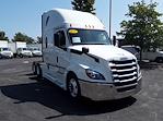 Used 2020 Freightliner Cascadia Sleeper Cab 6x4, Semi Truck for sale #239677 - photo 4