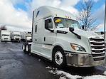 Used 2020 Freightliner Cascadia Sleeper Cab 6x4, Semi Truck for sale #274288 - photo 3