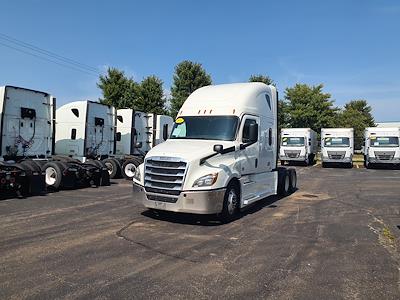 Used 2020 Freightliner Cascadia Sleeper Cab 6x4, Semi Truck for sale #278057 - photo 1