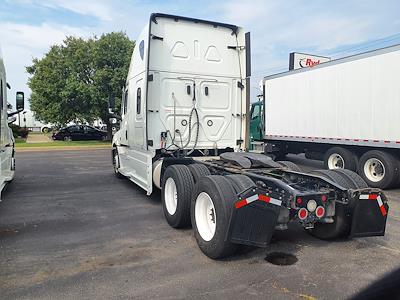 Used 2020 Freightliner Cascadia Sleeper Cab 6x4, Semi Truck for sale #291639 - photo 2