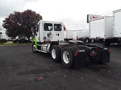 Used 2016 Freightliner Cascadia Day Cab 6x4, Semi Truck for sale #374249 - photo 2