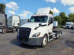 Used 2019 Freightliner Cascadia Day Cab 6x4, Semi Truck for sale #584941 - photo 1