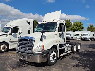 Used 2016 Freightliner Cascadia Day Cab 6x4, Semi Truck for sale #644087 - photo 1