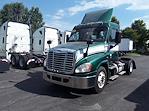 Used 2016 Freightliner Cascadia Day Cab 4x2, Semi Truck for sale #658162 - photo 1