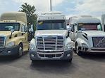 Used 2017 Freightliner Cascadia Sleeper Cab 6x4, Semi Truck for sale #675658 - photo 3