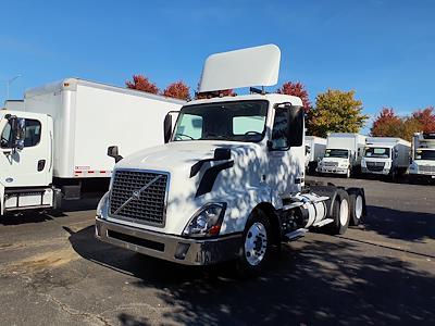 Used 2018 Volvo VNL 6x4, Semi Truck for sale #681452 - photo 1