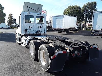 Used 2018 Freightliner Cascadia Day Cab 6x4, Semi Truck for sale #752111 - photo 2