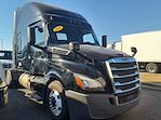Used 2018 Freightliner Cascadia Sleeper Cab 6x4, Semi Truck for sale #775711 - photo 4