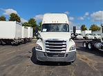 Used 2018 Freightliner Cascadia Sleeper Cab 6x4, Semi Truck for sale #802744 - photo 3