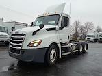 Used 2019 Freightliner Cascadia Day Cab 6x4, Semi Truck for sale #840632 - photo 1