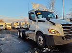 Used 2019 Freightliner Cascadia Day Cab 6x4, Semi Truck for sale #840633 - photo 4