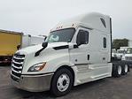 Used 2019 Freightliner Cascadia Sleeper Cab 6x4, Semi Truck for sale #864186 - photo 3