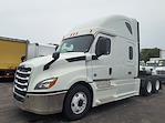 Used 2019 Freightliner Cascadia Sleeper Cab 6x4, Semi Truck for sale #864186 - photo 1